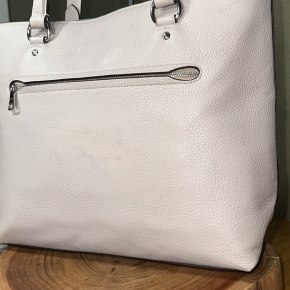 COACH Bay Tote *HTF Color* - Picture 10 of 16